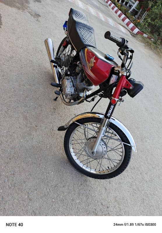 Honda 125  Rwp falcon complex KRL road 1