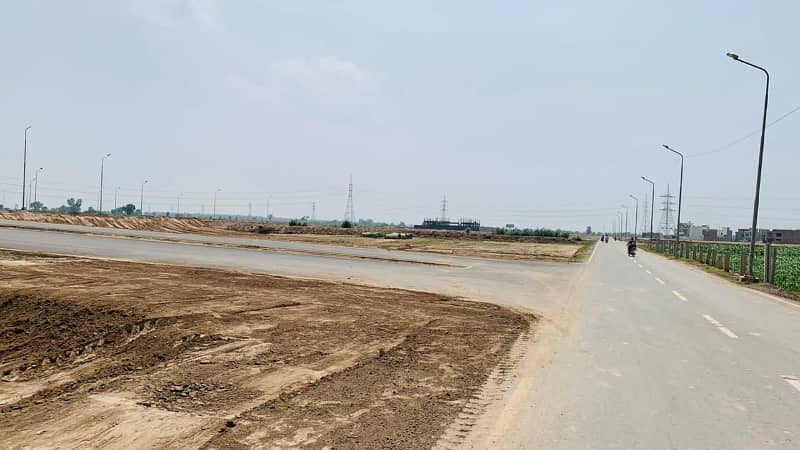 Prime Location 5 Marla Plot for Sale in Diamond Block, Park View City Lahore 5