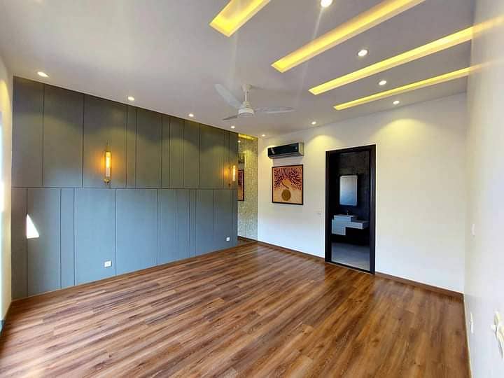 1 Kanal Well Maintain Semi Furnished Super Hot Located Bungalow Is Available For Rent In The Best Block Of DHA Phase 5 Lahore 10