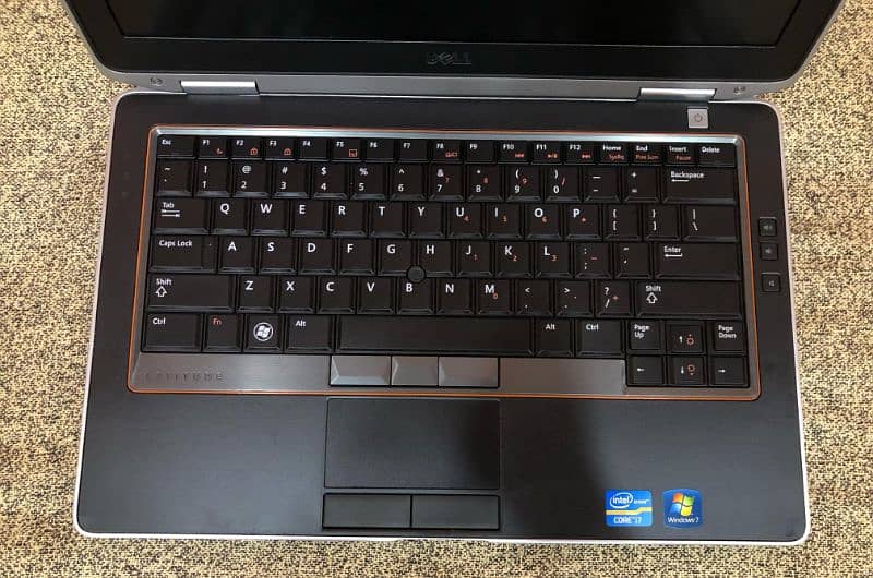 Dell Lattitude e6320 1