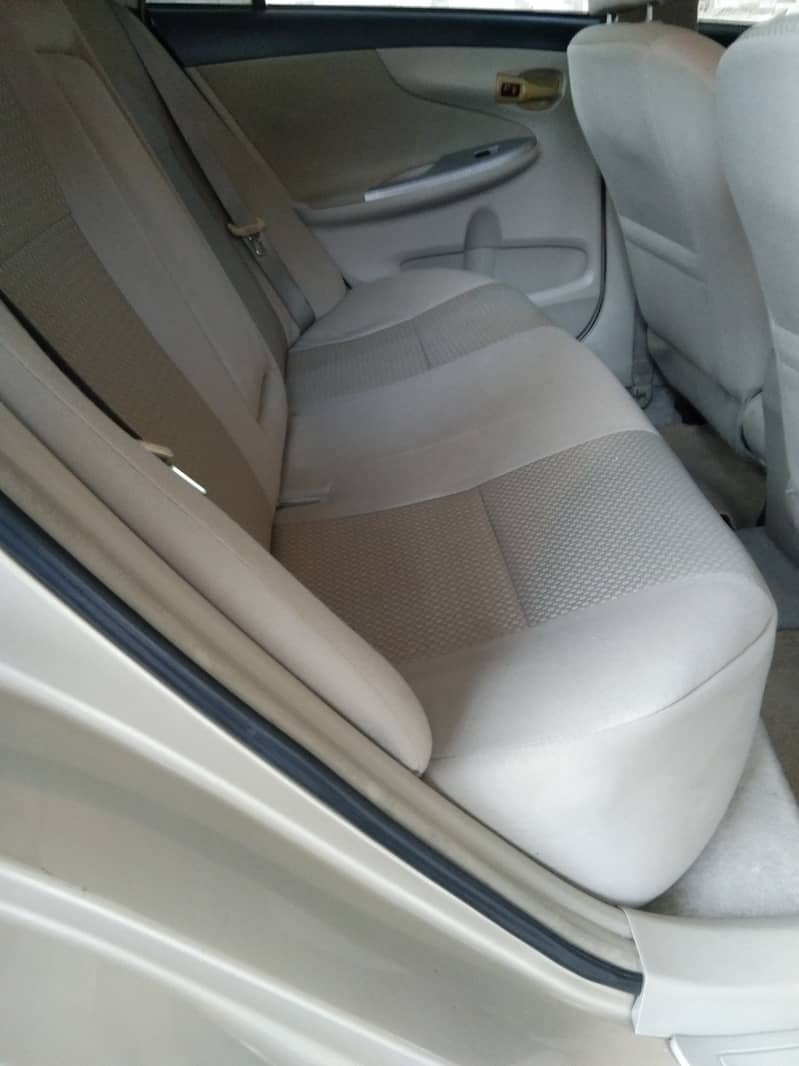 Toyota Corolla GLI 2011 in Excellent condition 8