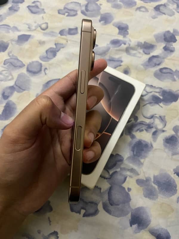 IPhone 16 pro 256GB Factory Unlock 7