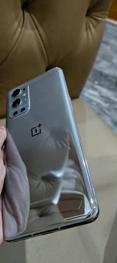 One plus 9 pro 12+12/256GB