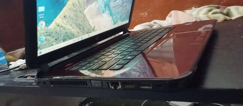 HP laptop with superb battery life for sale 0