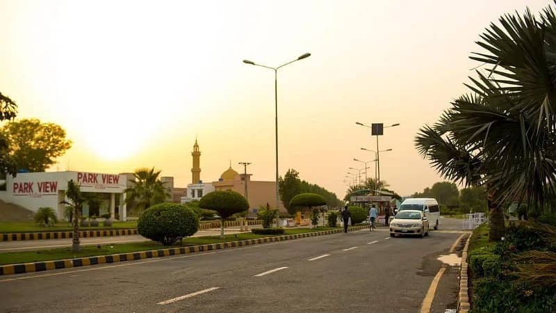 Prime Location 5 Marla Plot for Sale in Jade Block, Park View City Lahore 1