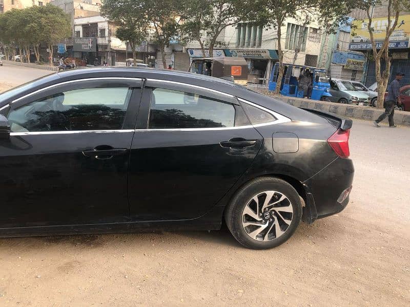 Honda Civic VTi 2018 7