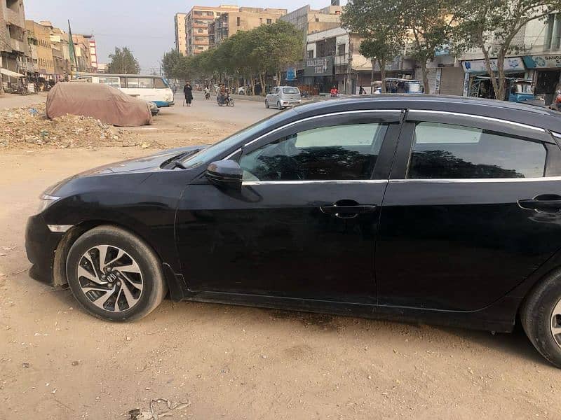 Honda Civic VTi 2018 9