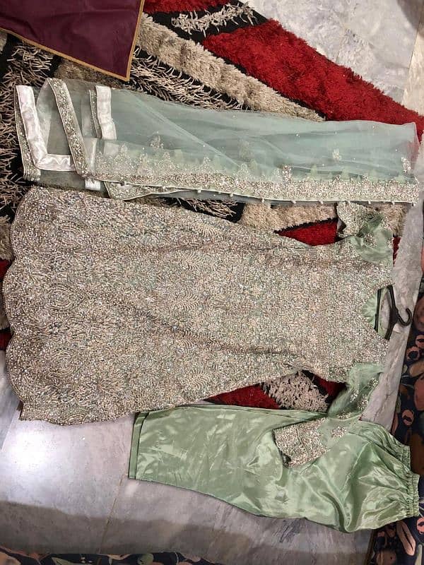 I AM SELLING MAXI NEW CONDITION 0301 4620392 1