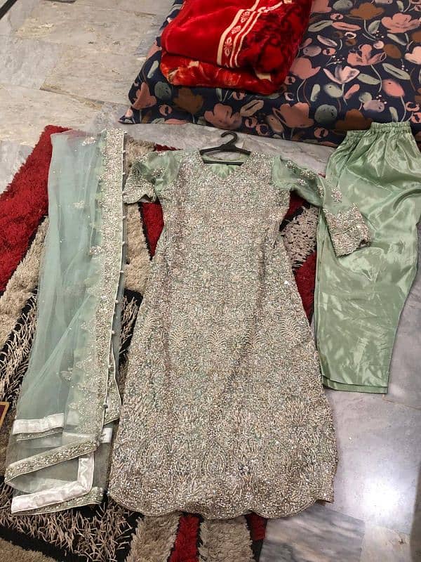 I AM SELLING MAXI NEW CONDITION 0301 4620392 4