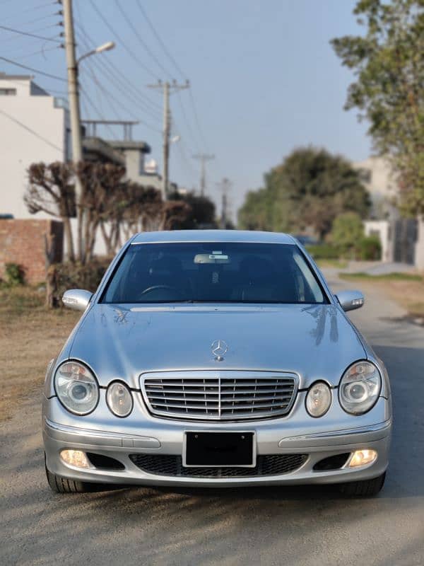 Mercedes E Class 2005 4