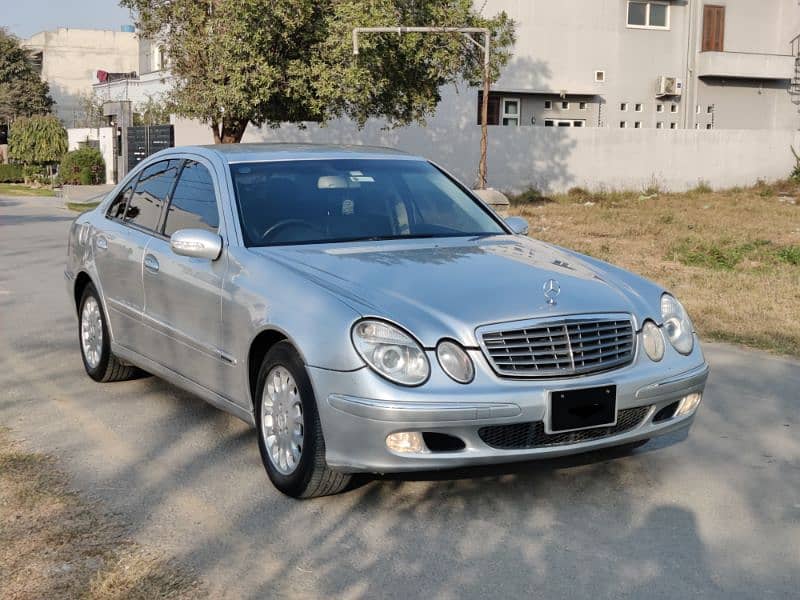 Mercedes E Class 2005 5