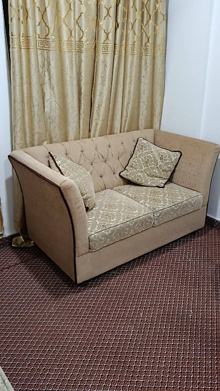 7 seater sofa set best condition 0