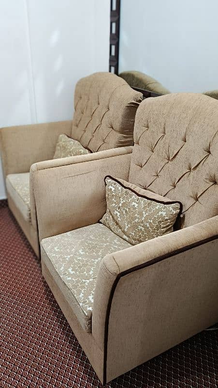 7 seater sofa set best condition 1