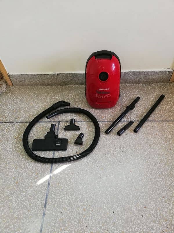 Black & Decker Vacuum cleaner in good condition 18