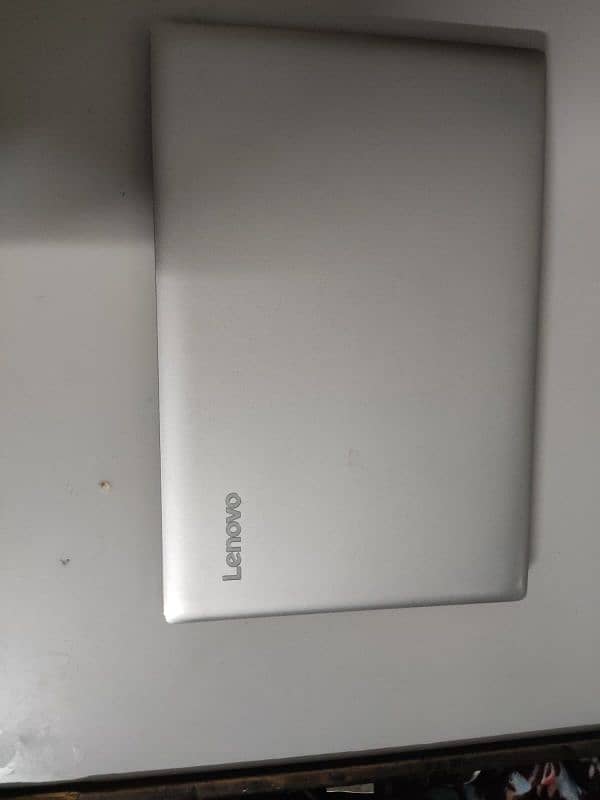 Lenovo Slim and Smart laptop.     (0332-0037723) 3