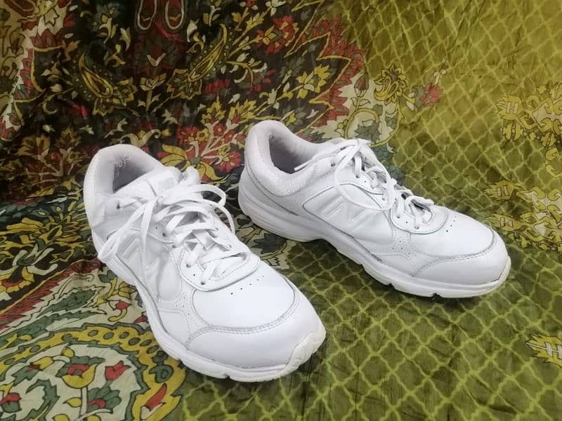 original new balance white joggers 2