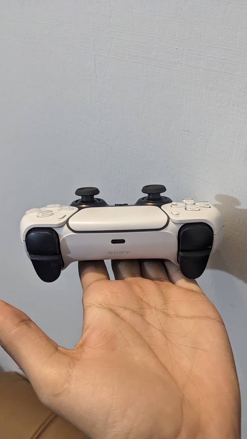 Ps 5 original controller 4