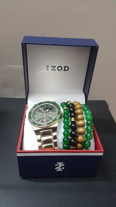 IZOD WATCH 4