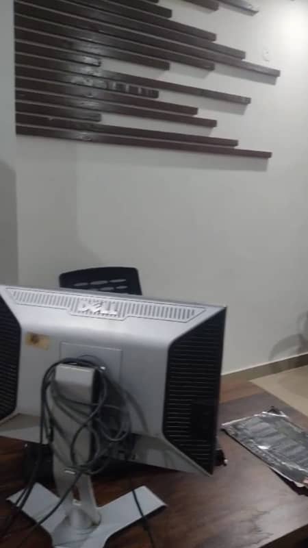 350 sqft Office Space Available For Rent in Jinnah colony Faisalabad 4