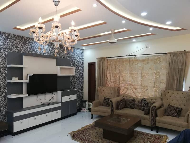 One kanal full furnished house for rent in phase 3 bahria town Islamabad 8