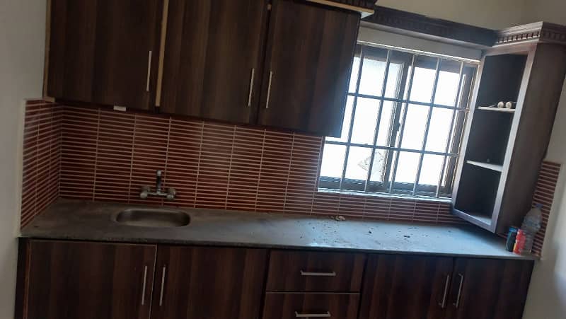 1 BED EXCELLENT GOOD CONDITION IDEAL FLAT FOR RENT IN SEC B BAHRIA TOWN LAHORE 13