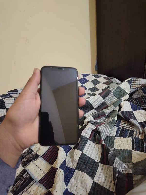 iPhone 11 Pro 64 GB 3