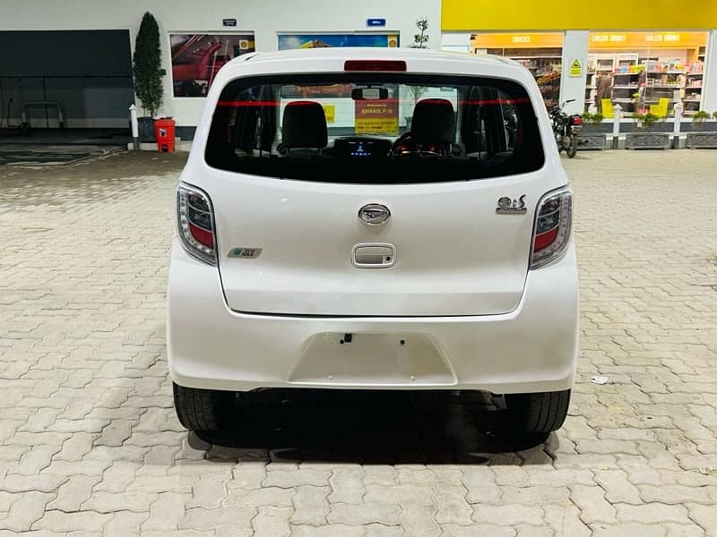 Daihatsu Mira 2014/18 3