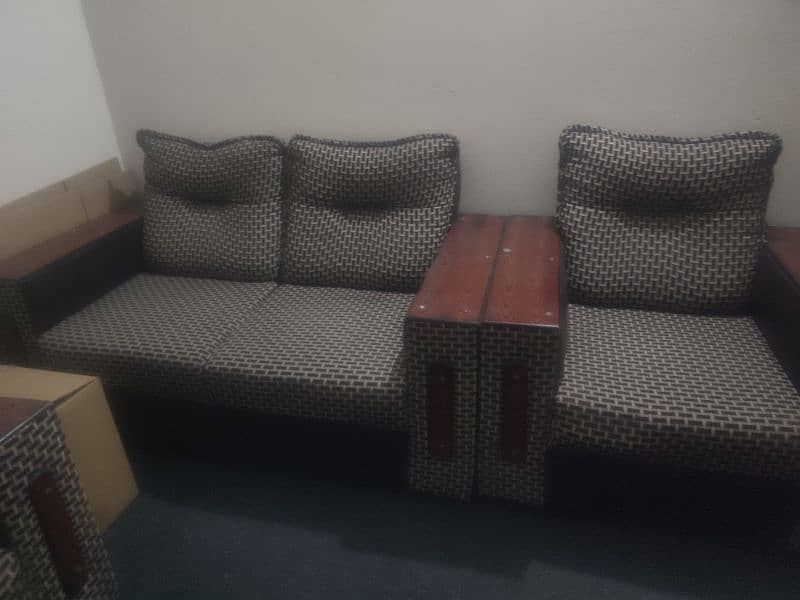 sofa set 5 seater with mirror table 2