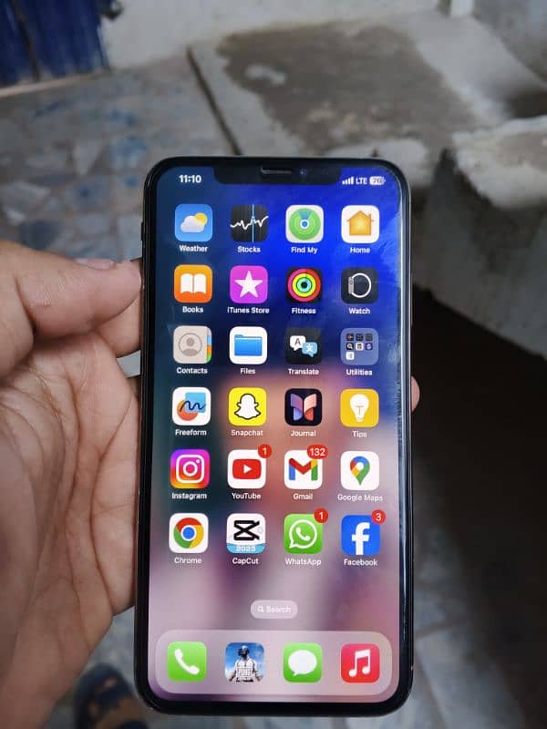 I Phone XS Max PTA Approved 256 GB 1