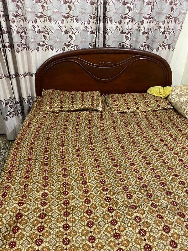 pure wooden bed 10000 aur dressing 27000 0