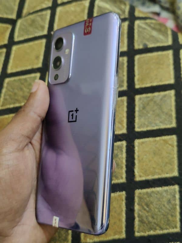 OnePlus 9 12/256 1