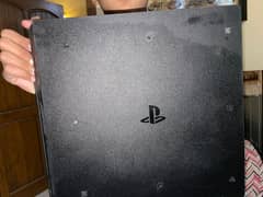 PS4 PRO japanese model