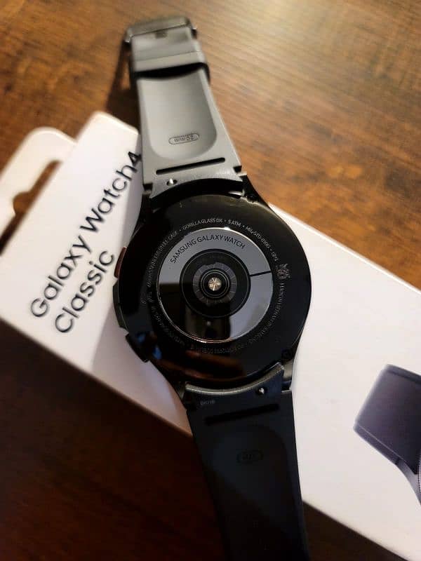 Samsung Galaxy Watch 4 Classic 46mm 1