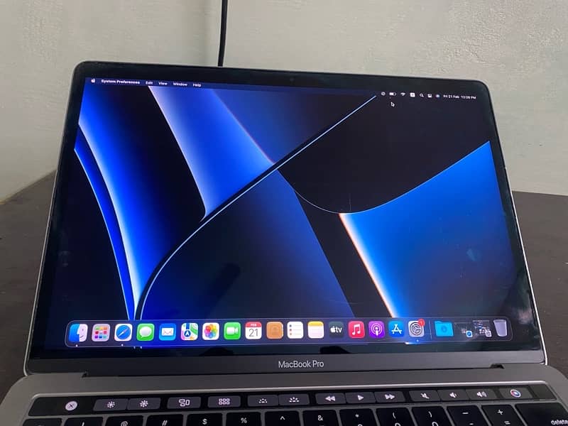 MacBook 2017 Pro TouchBar 3