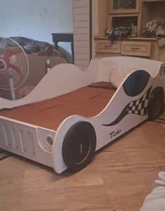 baby bed in good condition