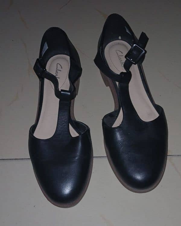 Black Clark Brand Shoes 0