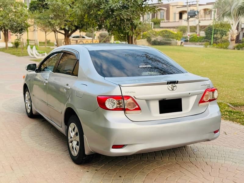 Toyota Corolla GLI limited edition 2014 4