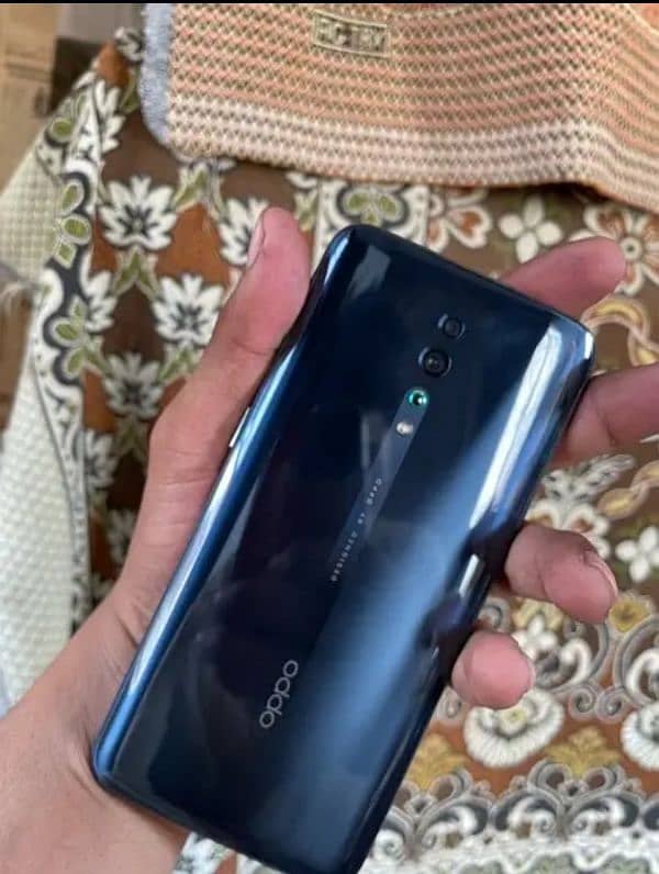 Oppo Reno z 8/256 0