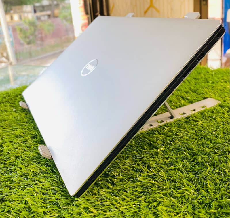 DELL XPS 13 9380 core i7 8th gen | 16gb ram 512gb nvme | 4k Touch 5