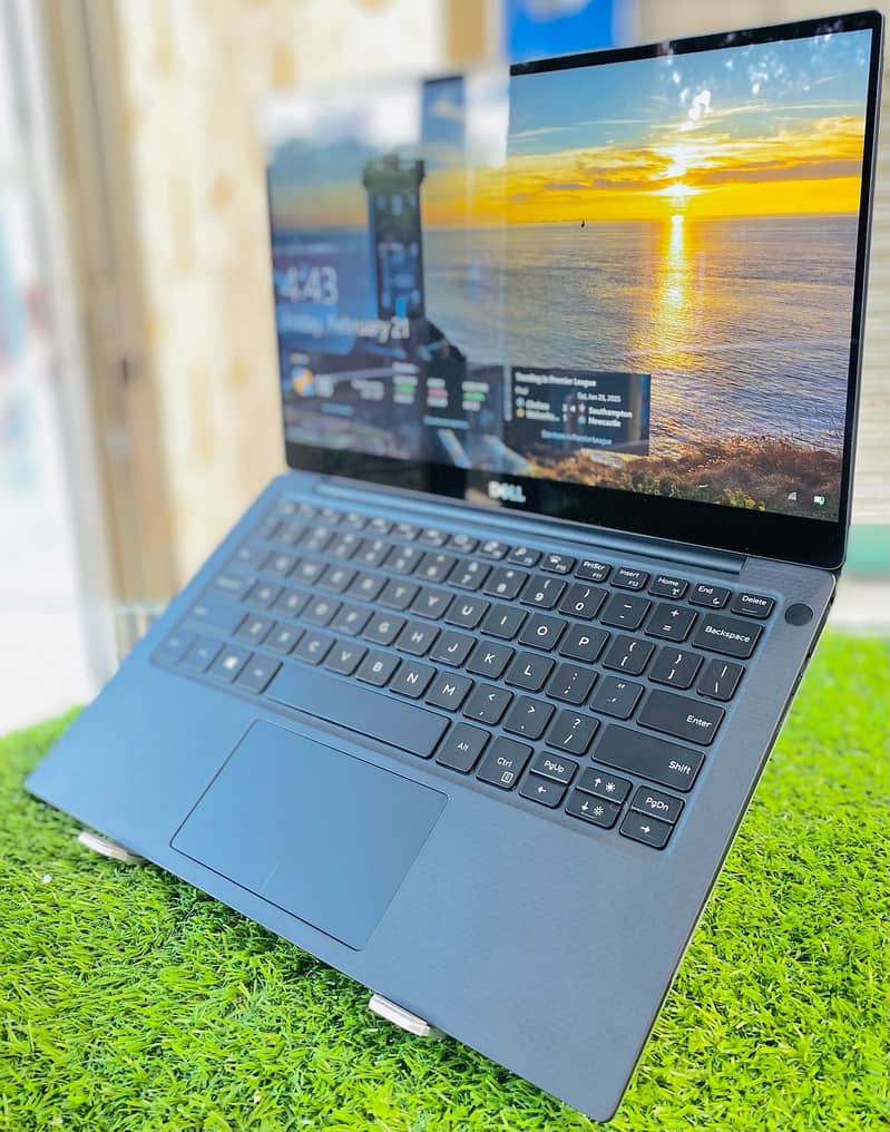 DELL XPS 13 9380 core i7 8th gen | 16gb ram 512gb nvme | 4k Touch 9