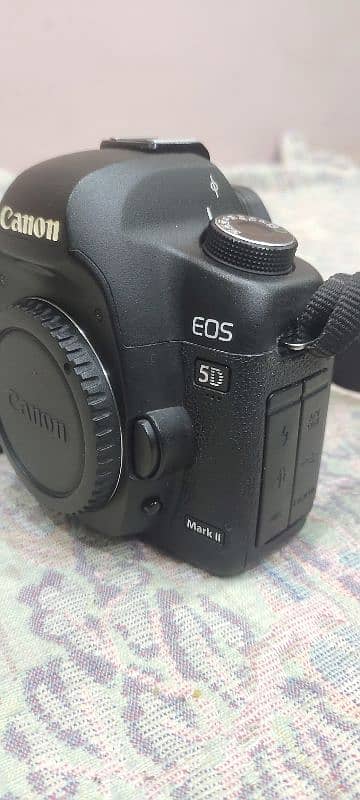 canon 5D mark 2 0