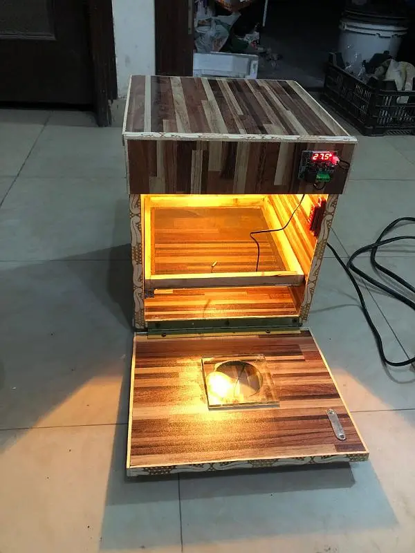 30 eggs incubator — photo 3