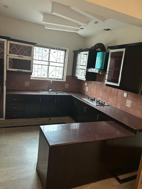 8 MARLA LIKE A BRAND NEW EXCELLENT GOOD HOUSE FOR RENT IN UMAR BLOCK BAHRIA TOWN LAHORE 18