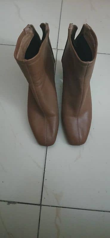 Brown Heel Boots for Women 1