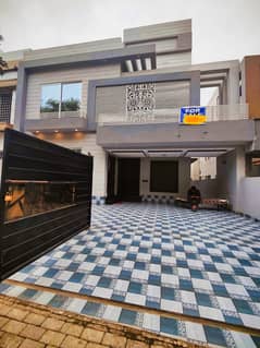 10 marla modern house for sale in jasmin block bahria town lahore