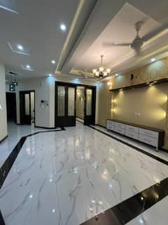 8 Marla House For Sale In Umar Block Bahria Town Lahore