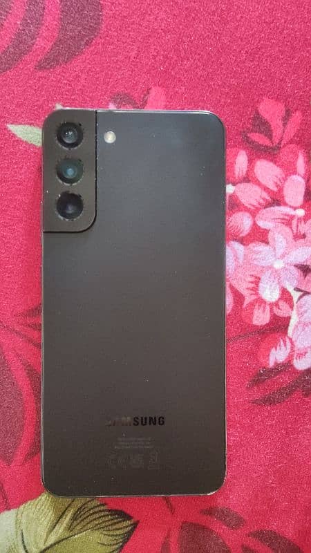 Samsung S22 plus 3