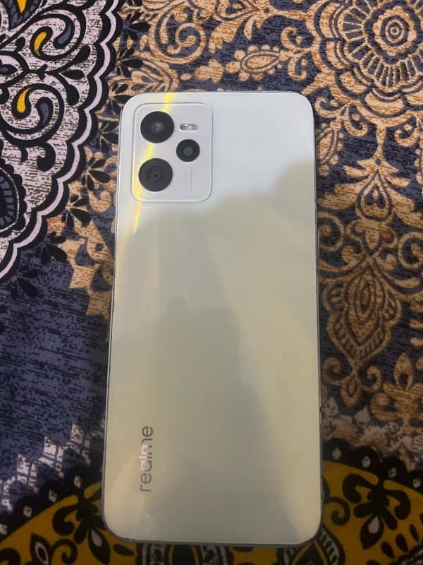 Realme C35 0