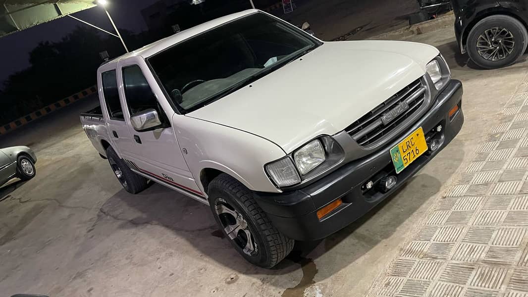 Isuzu Double Cabin 2002 4x2 0