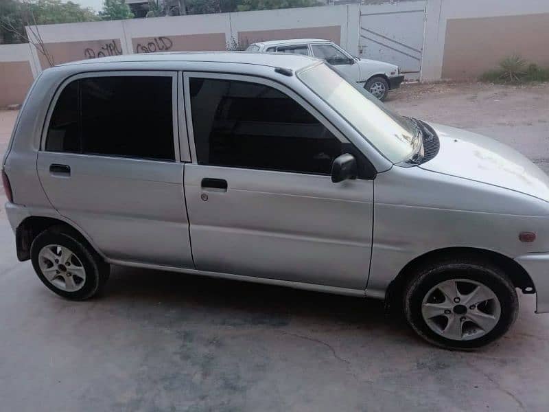 Daihatsu Cuore 2010 1